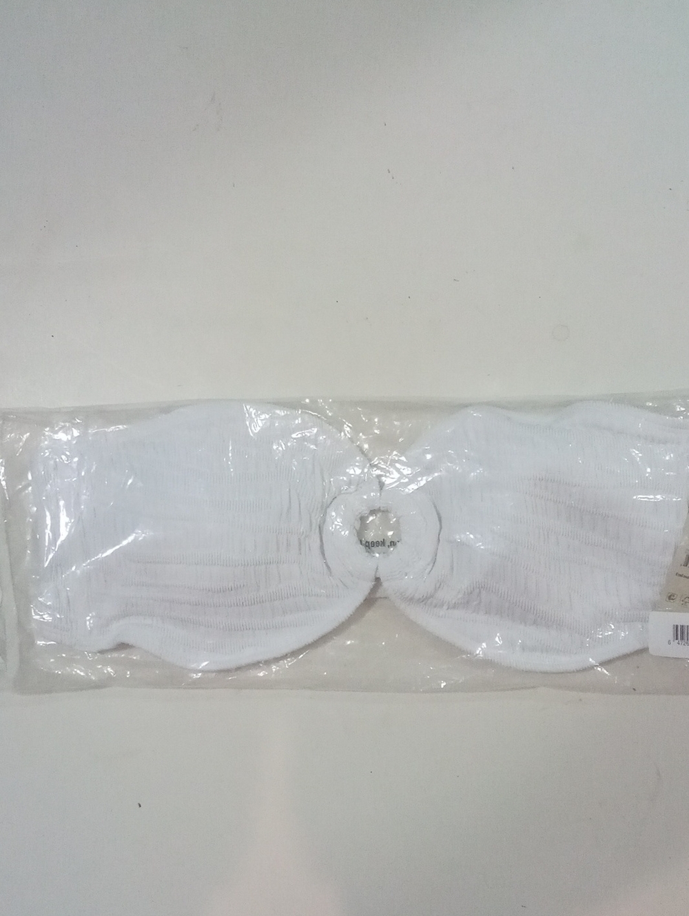 No Boundaries White Bandeau Bra with Front Ring Detail Convertible NWT Straps
